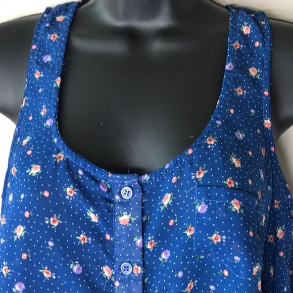 Tiny Floral print Tank Button Down Tank Top - Picture 11 of 13